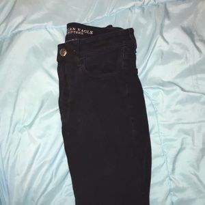Very nice American eagle  black  jeggings!